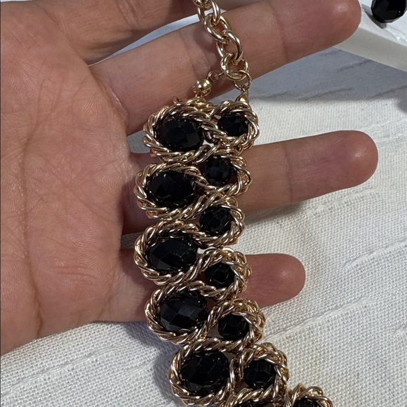 JL Gold and Black Necklace Set - Picture 3 of 3